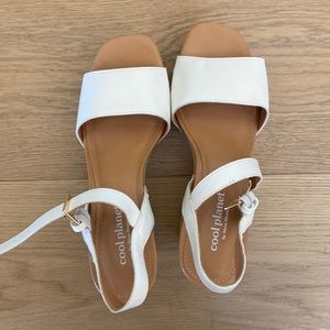 Steve Madden cool planet sandals size 6.5